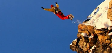 Comment s'initier au Base Jumping ?