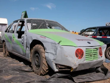 Participez Ă une course de stock car !